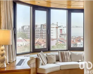 Apartamento T3 em Campo de Ourique