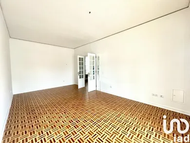 Apartamento T4 em Faro (Sé e São Pedro)