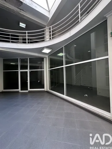 Shop/Premises commercial  in Lamego (Almacave e Sé)
