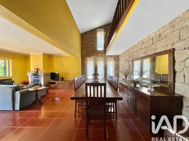 Casa/Moradia  em Vouzela e Paços de Vilharigues