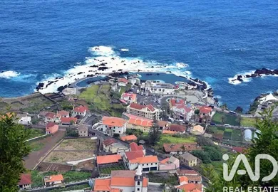 Terreno urbano  em Porto Moniz