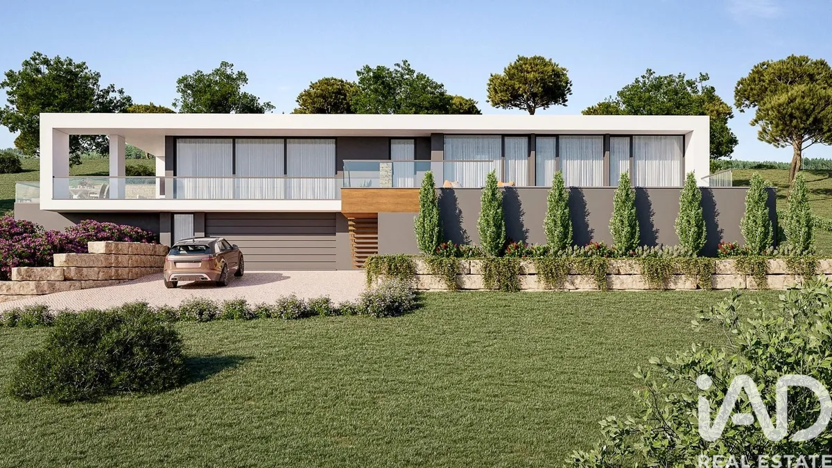 Terreno urbano de 3362 m² em Salir de Matos
