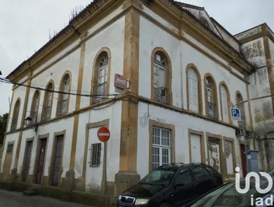 Building at Sé e São Lourenço