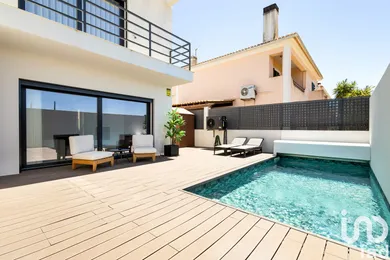 House  in Setúbal (São Sebastião)