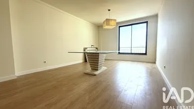 Apartamento T3 em Santo António