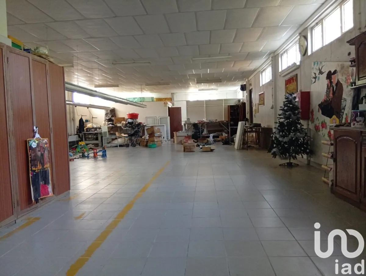 Terreno de 695 m² em Ucha