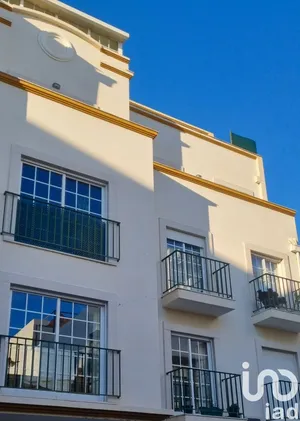 Apartamento T3 em Faro (Sé e São Pedro)