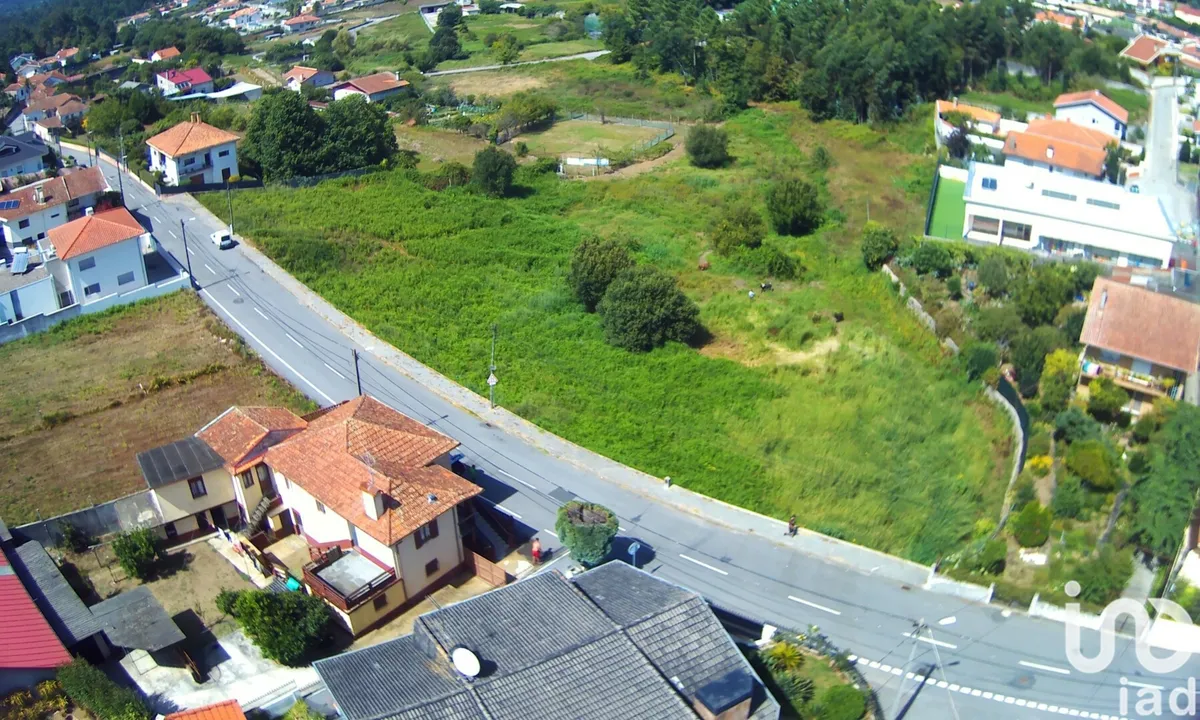 Terreno de 6930 m² em Sanguedo