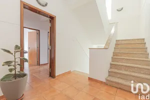 Immeuble à Charneca De Caparica E Sobreda