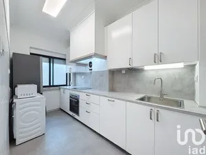 Apartamento T2 em Areeiro