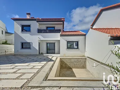 House  in Ribamar