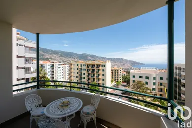 Apartamento T4 em São Martinho