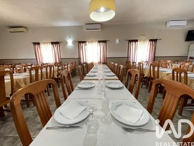 Shop/Premises commercial at Madalena e Beselga