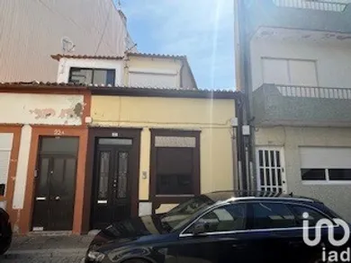 Moradia em banda  em Póvoa de Varzim, Beiriz e Argivai