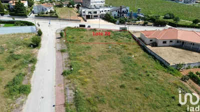 Fotografia 3 de Terreno de 783 m² em Vilar de Nantes