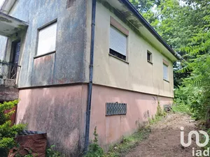 House  at Esqueiros, Nevogilde e Travassós