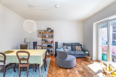 Apartamento T3 em Areeiro
