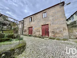 Village house in Ferreirim e Macieira