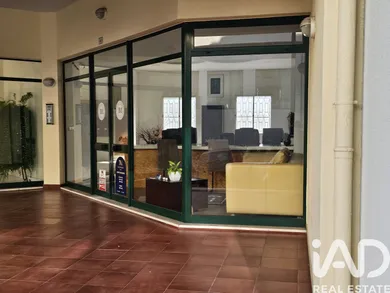 Shop/Premises commercial in São Martinho