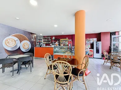 Loja / Estabelecimento Comercial  em Caniço