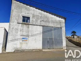 Armazém em Terrugem E Vila Boim