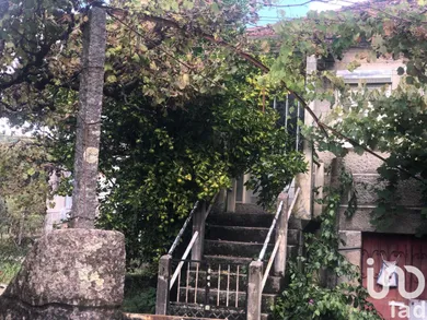 Casa de aldeia em Santa Cruz da Trapa e São Cristóvão de Lafões