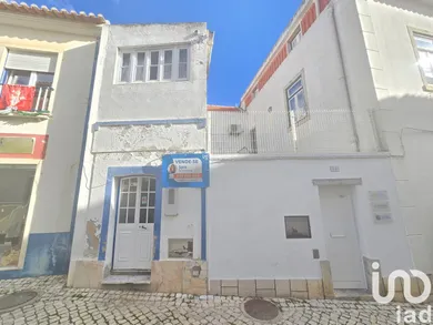 House  in Ericeira