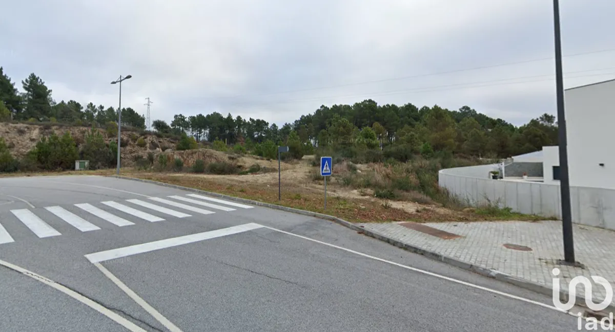 Terreno de 2104 m² em Santa Cruz/Trindade E Sanjurge