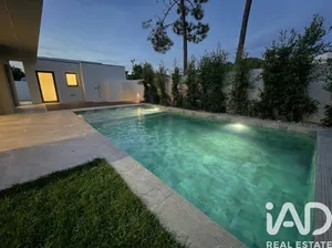 Casa/Moradia  em Charneca De Caparica E Sobreda