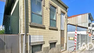 Building T4 at Lordelo Do Ouro E Massarelos