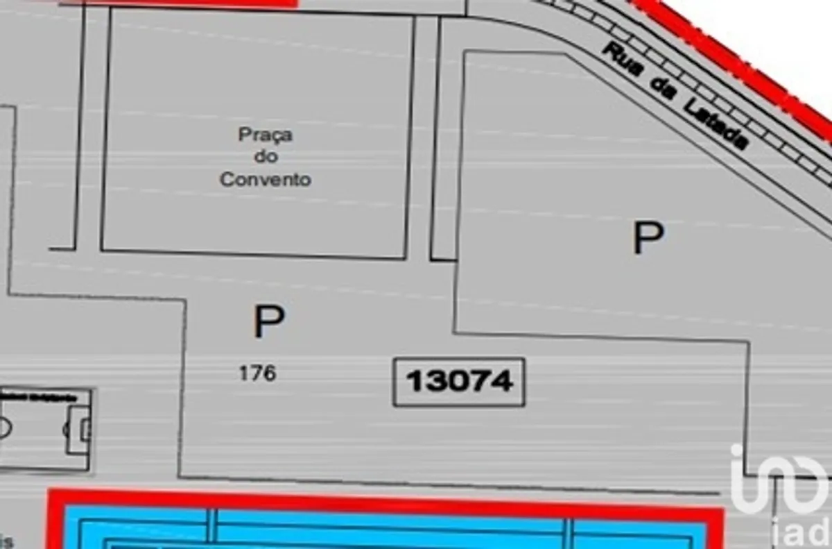 Terreno urbano de 10 897 m² em Albufeira e Olhos de Água