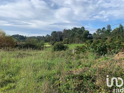 Fotografia 3 de Terreno de 664 m² em Mujães