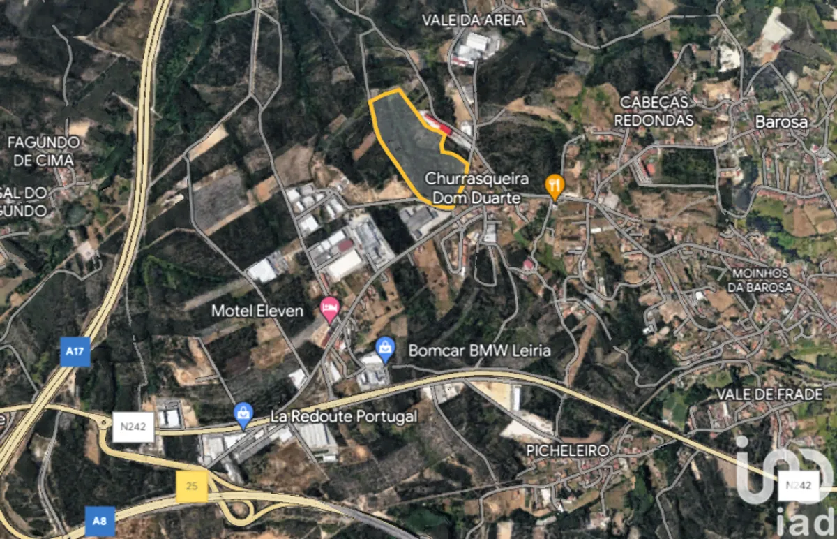 Terreno urbano de 102 000 m² em Marrazes e Barosa