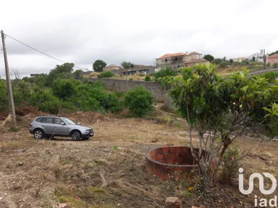 Fotografia 1 de Terreno de 1360 m² em Almargem do Bispo, Pêro Pinheiro e Montelavar