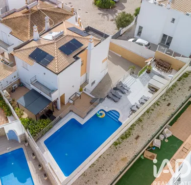 Casa/Moradia  em Albufeira e Olhos de Água