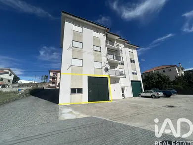 Armazém em Seia, São Romão e Lapa dos Dinheiros