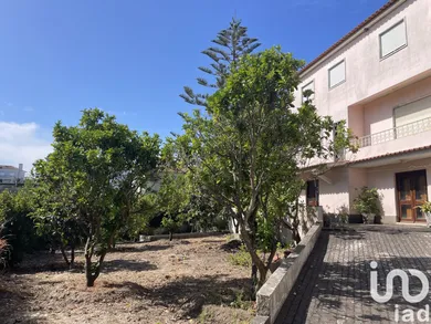 House at Sesimbra (Castelo)