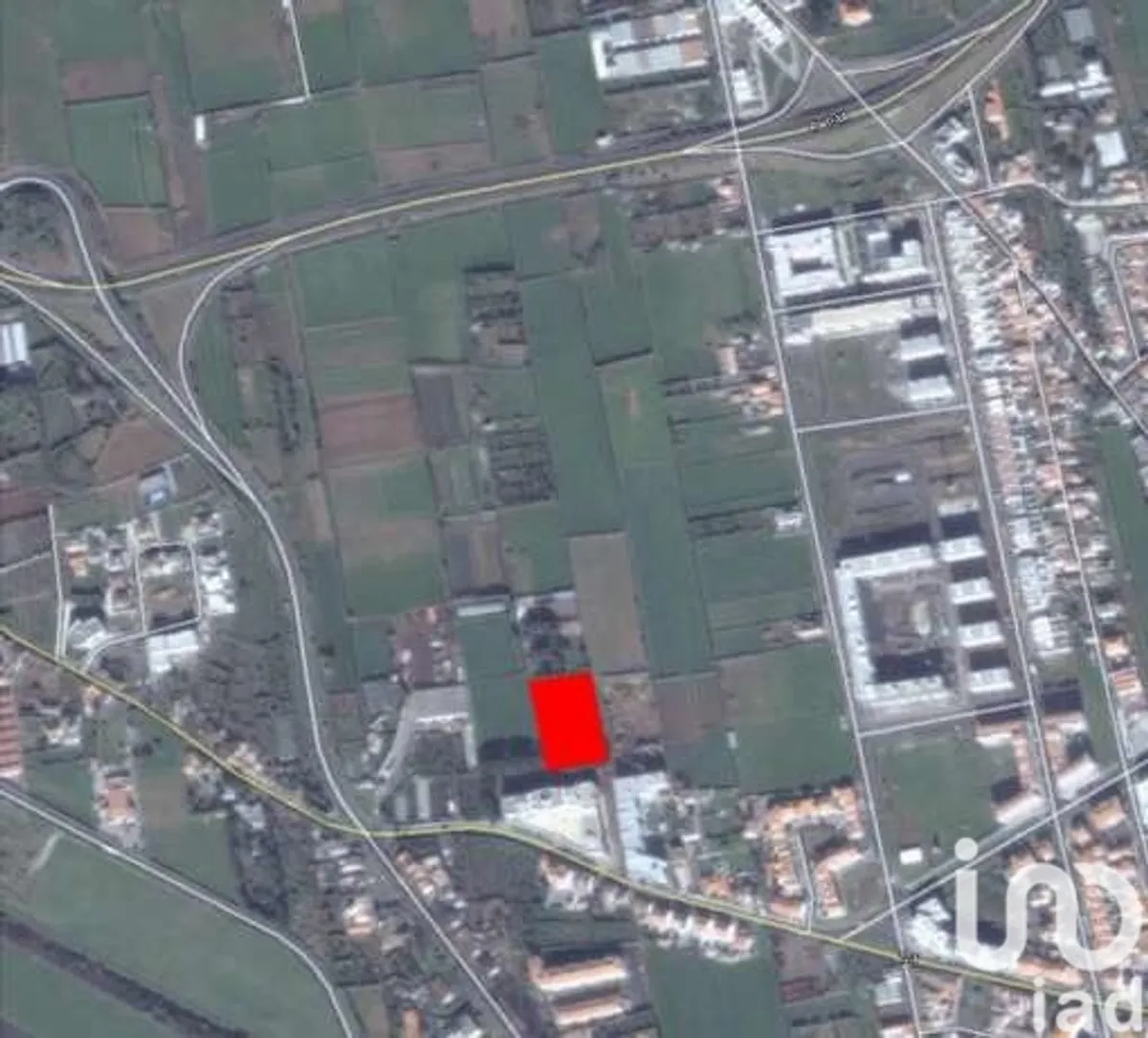 Terreno de 4120 m² em Santa Clara