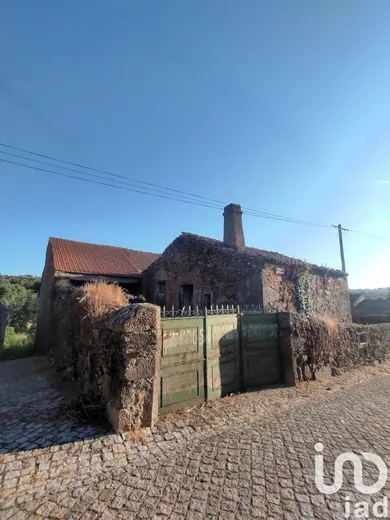 Maison de village  à Quadrazais