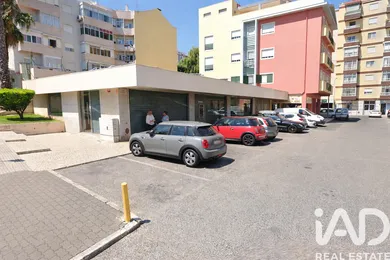 Boutique/Local commercial  à Póvoa De Santo Adrião E Olival Basto