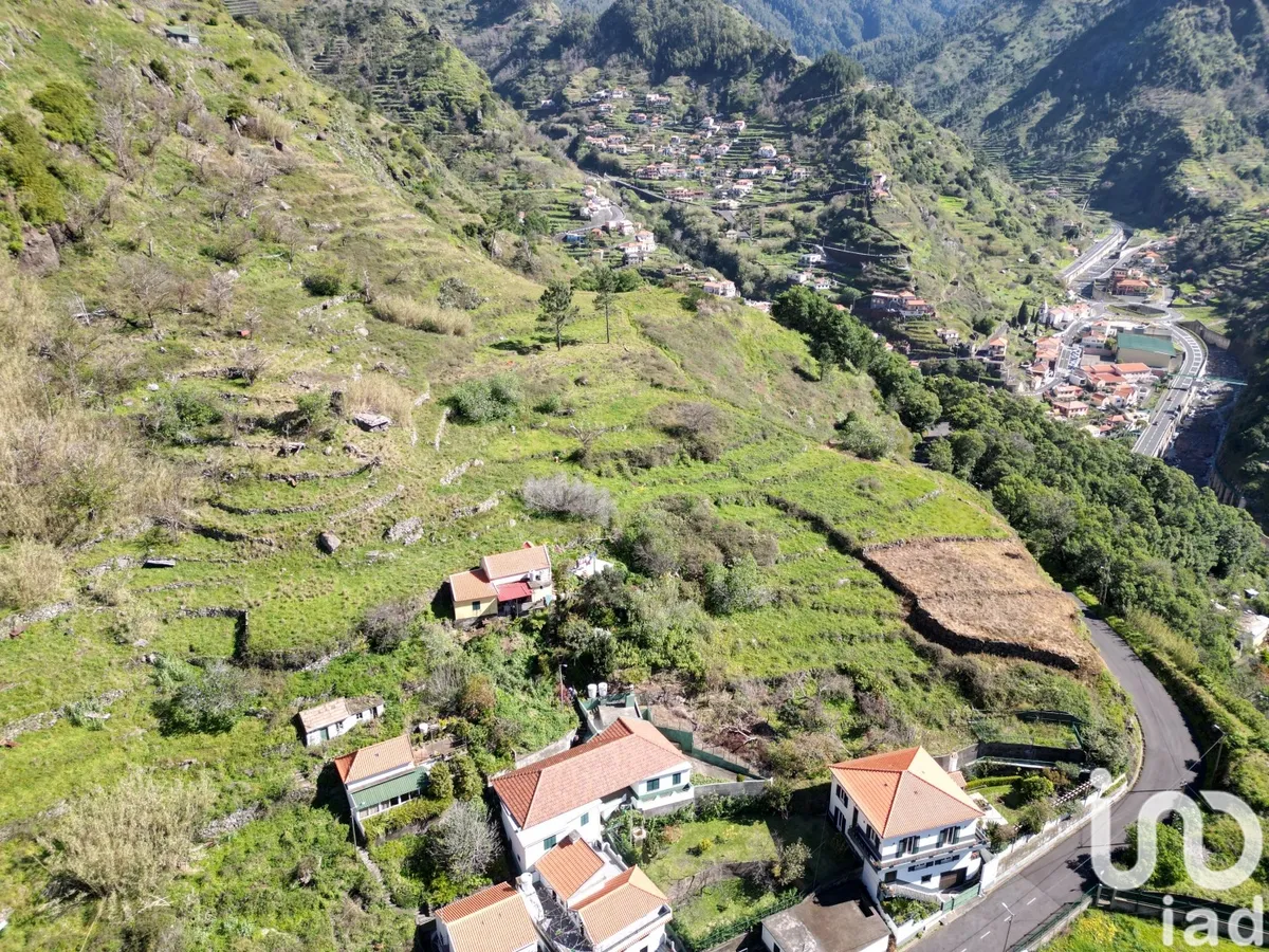 Terreno de 400 m² em Serra de Água