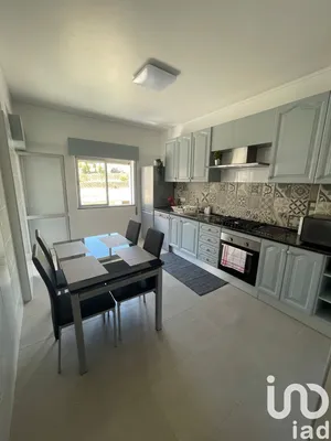 Apartamento T2 em Faro (Sé e São Pedro)