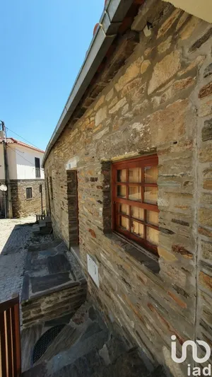 Village house  at Açoreira