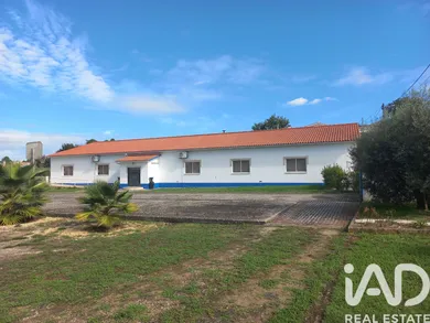 Shop/Premises commercial at Arrabal