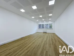 Shop/Premises commercial in Beato
