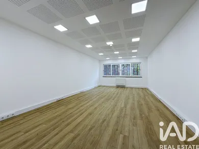 Shop/Premises commercial in Beato