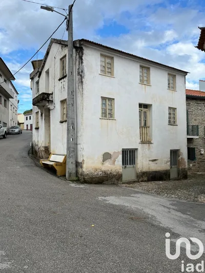 Fotografia 12 de Moradia térrea 4 quartos de 351 m² em Alvito da Beira