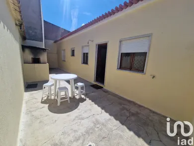 House at Cadaval e Pêro Moniz