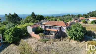 Maison de village à São Miguel, Santa Eufémia e Rabaçal
