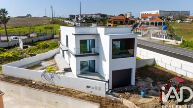 Maison à São Pedro da Cadeira